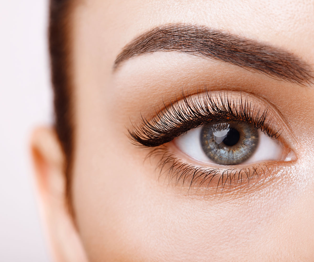 AUGENBRAUEN <br> + WIMPERN